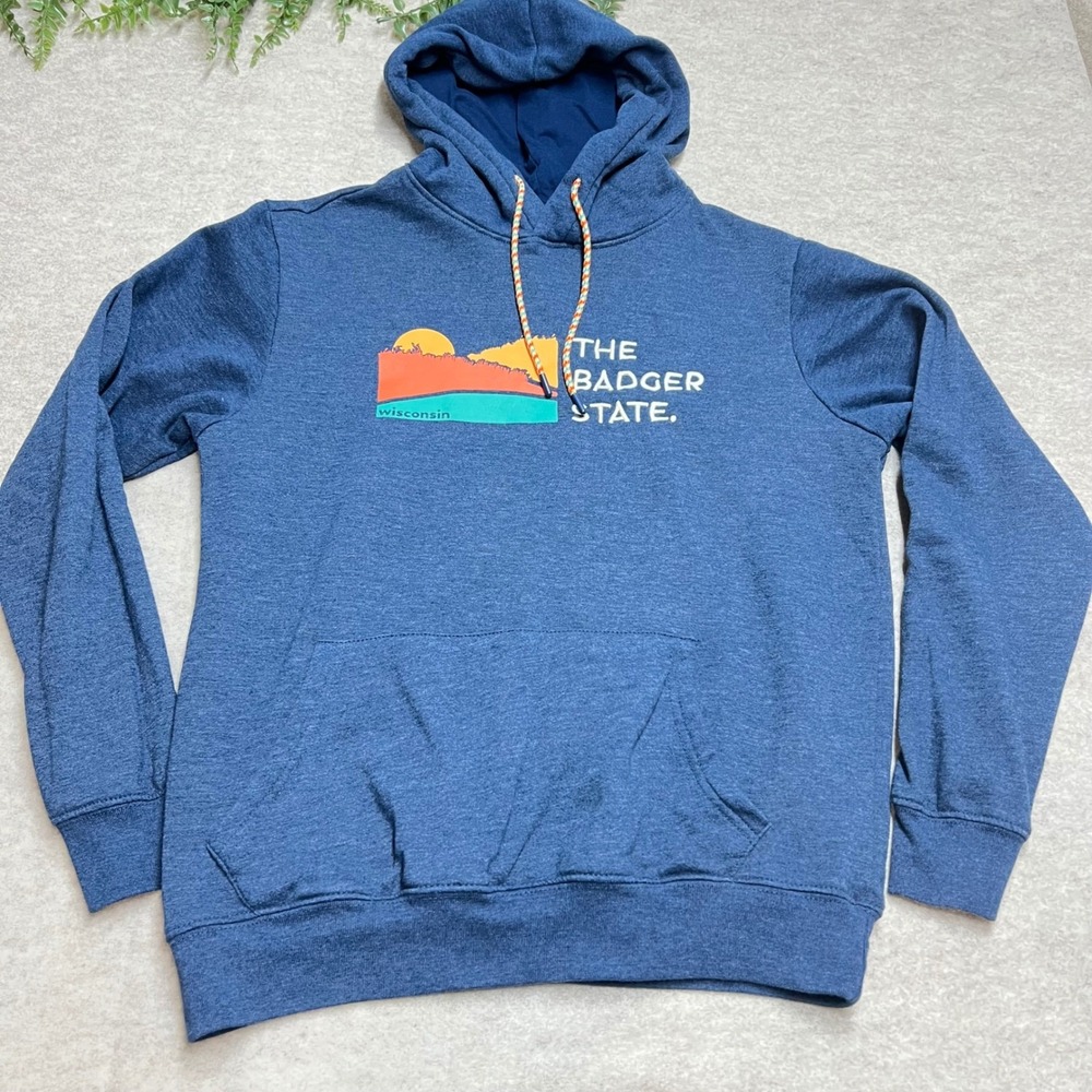 Home Free‎ Wisconsin The Badger State Hoodie Blue Graphic Sweatshirt Small GUC
